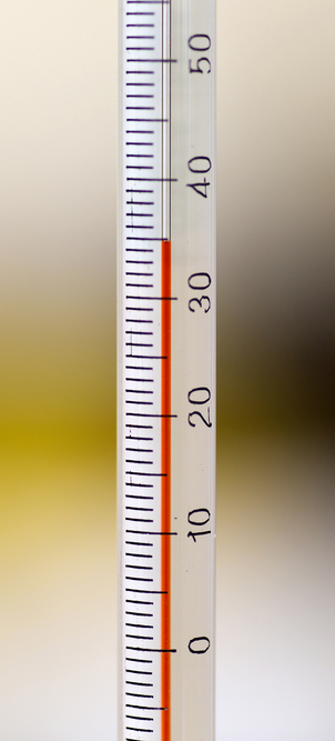 Thermometer measuring around 35 °