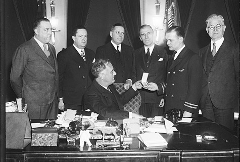 FDR in Oval Office