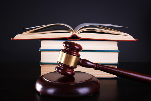 Judge's gavel and books