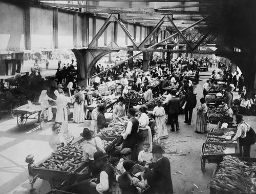 A push-cart market on Manhattan's Lower East Side around 1915