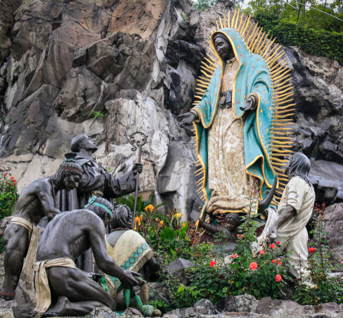 The site of the apparition of Our Lady of Guadalupe, Sculpture illustrative.