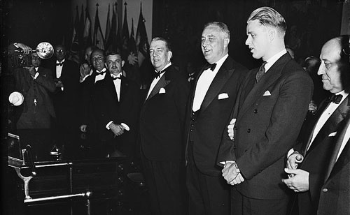 Roosevelt at bankers convention