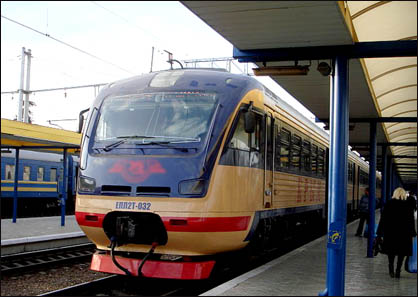 New electric train to Sevastopol, Ukraine