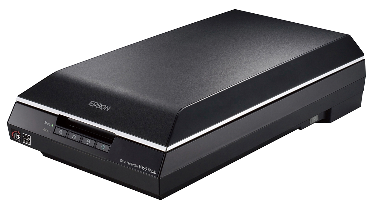 Photo | Epson Perfection V550 Photo_Left_Angle | Epson US