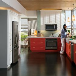 No Matter the Color Scheme, GE’s Slate Finish Appliances Blend and Trend