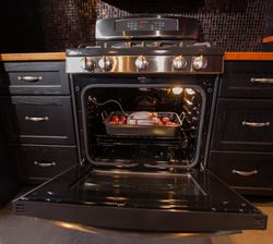 GE Profile™ Series Free-Standing Connected Range