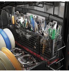 GE Profile™ and Café™ dishwashers with silverware jets