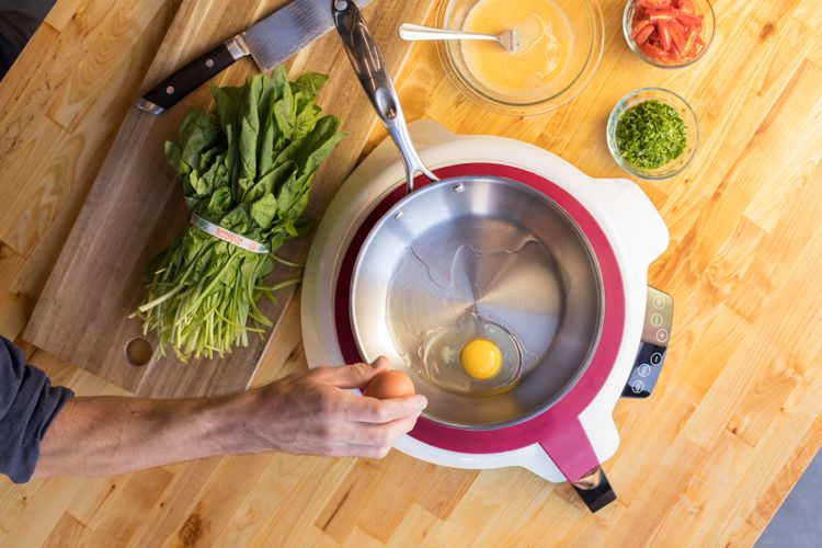 FirstBuild’s connected Paragon Cooking System will be demoing in the Chantal Cookware booth, S3210, at 2017 International Home + Housewares Show. FirstBuild's Connected Paragon Cooking System