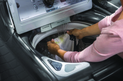 Top Load Washer with Soapy Water Pretreating Station