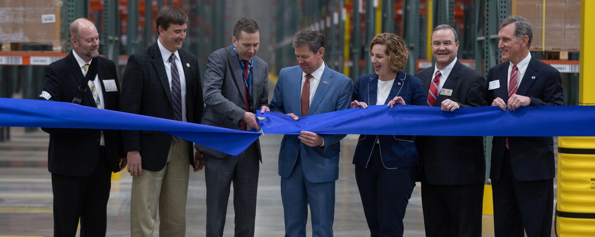 GA Gov Kemp and GEA CEO Kevin Nolan open GEA's new Southern Logistics Center