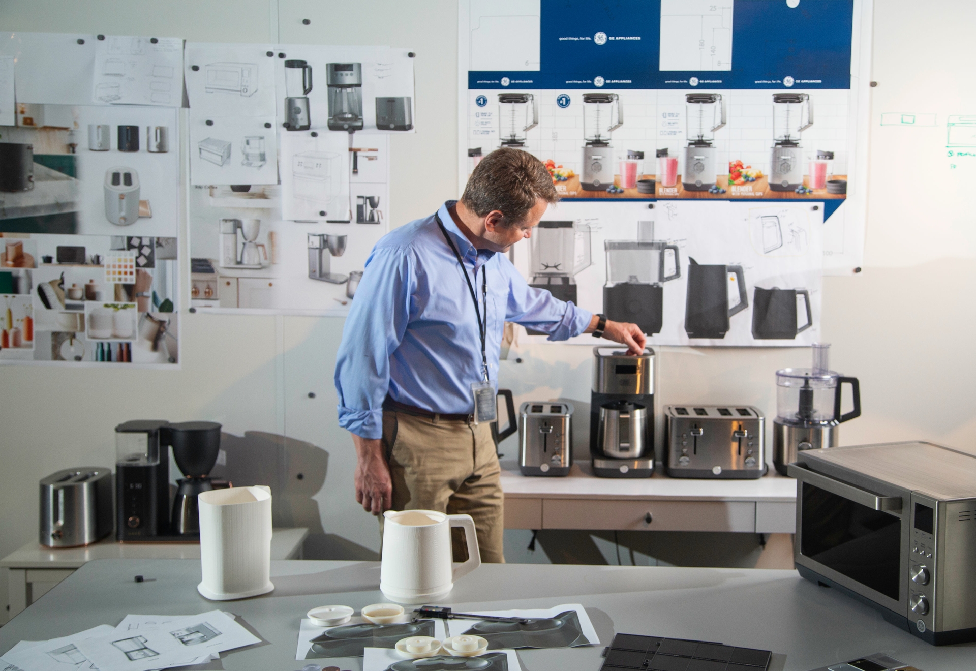 Engineering Director Sam DuPlessis Reviews Products within the 2020 Small Appliances Launch