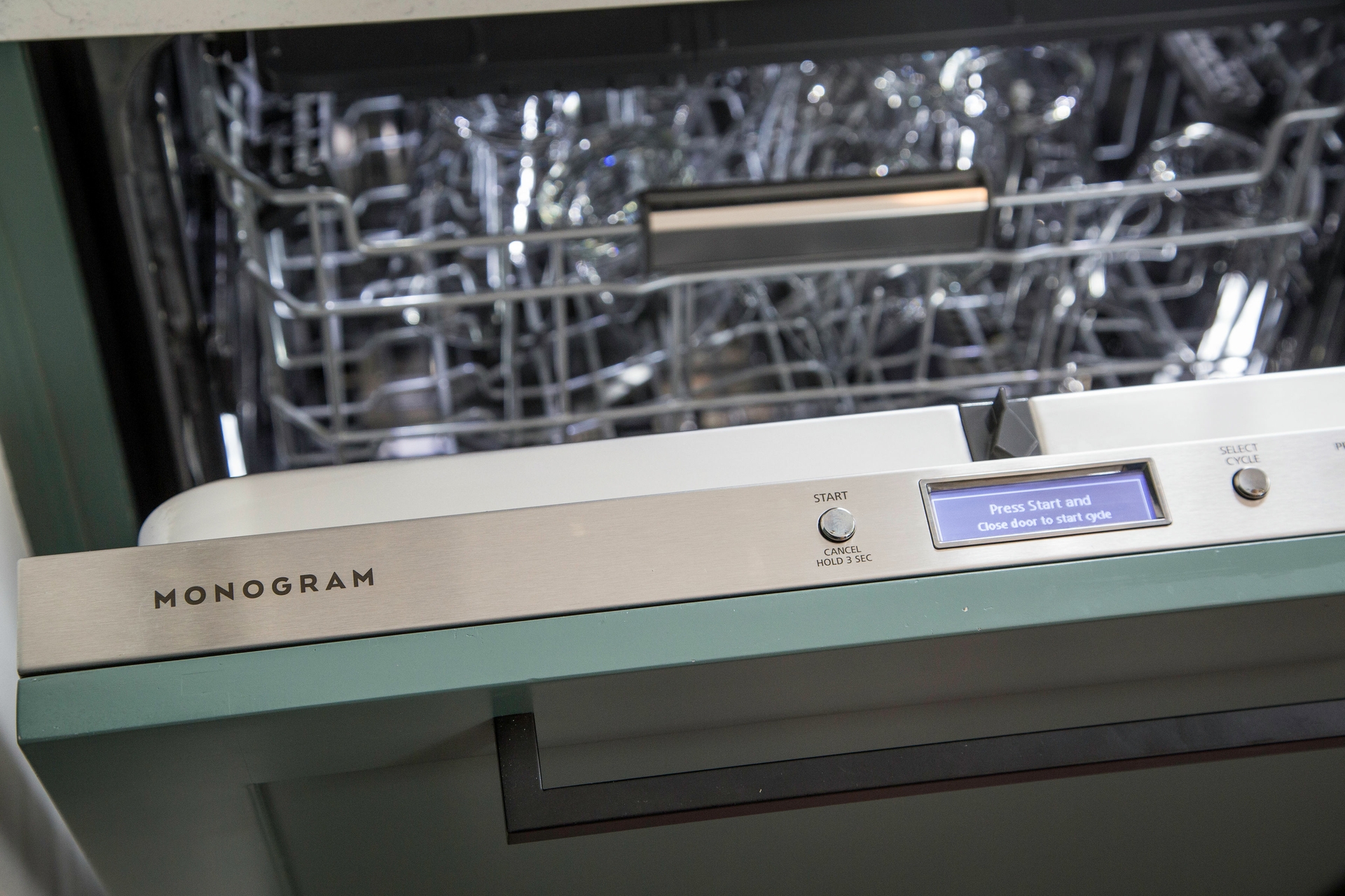 As part of the partnership, Monogram designed the kitchen layout for The LEE Initiative and donated a full suite of its latest professional appliances to be used by the visiting chefs when they are in town for instruction from Chef Edward Lee.