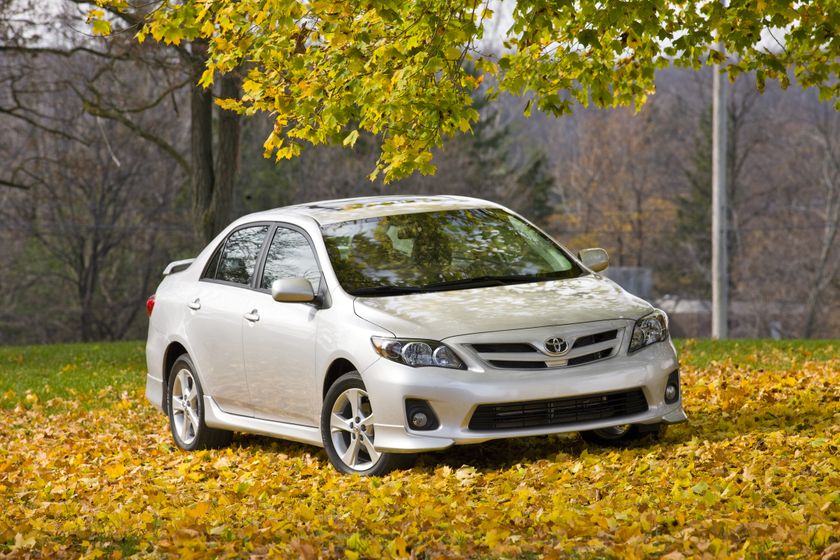 Toyota corolla 2011 года