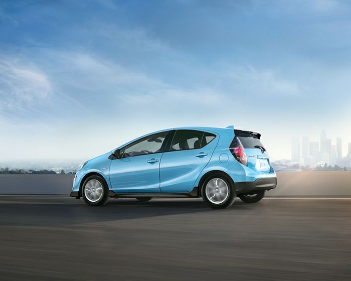 Toyota prius c 2017