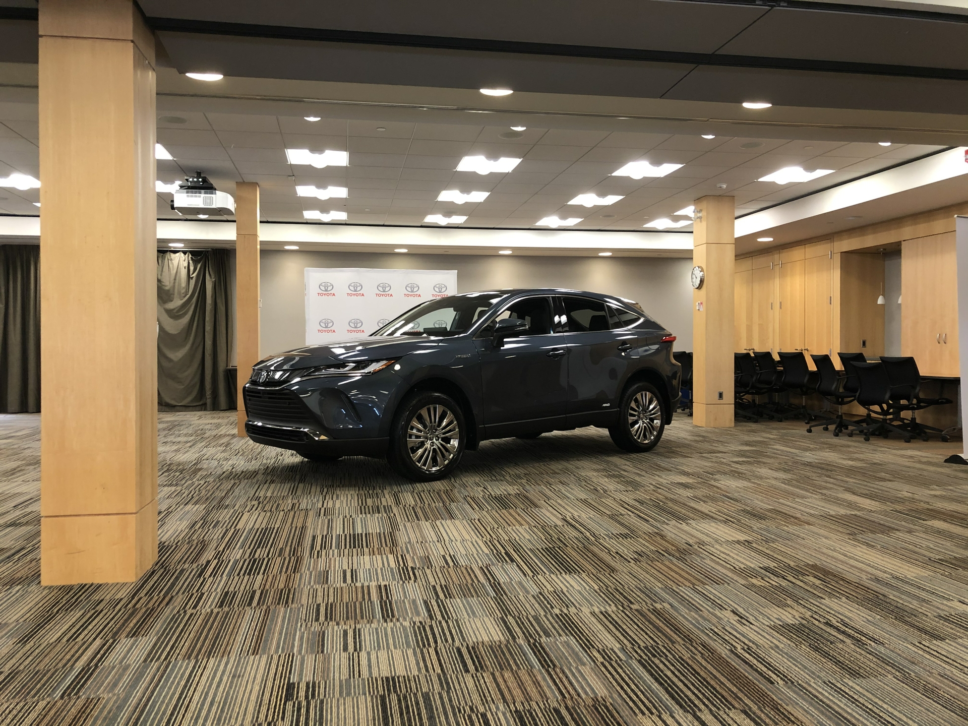 2021 Venza