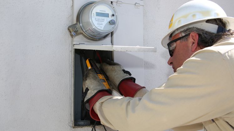 Day in the Life of an SCE Troubleman