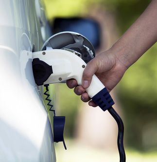 New SCE App Helps Calculate EV Savings