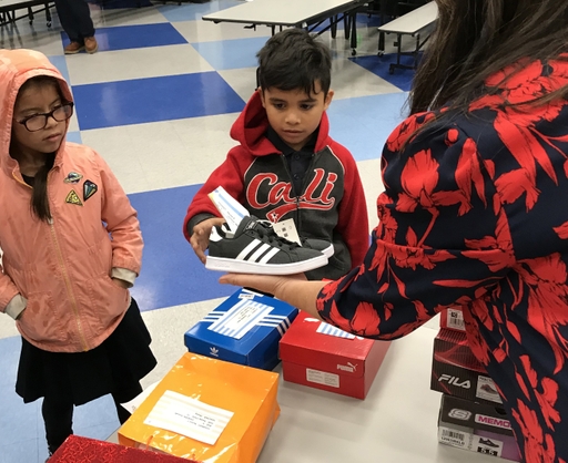 Edison employees recently donated shoes to students at Encinita Elementary in Rosemead.