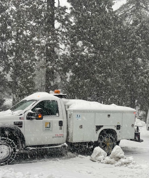 SCE+Trucks+in+snow+ cover