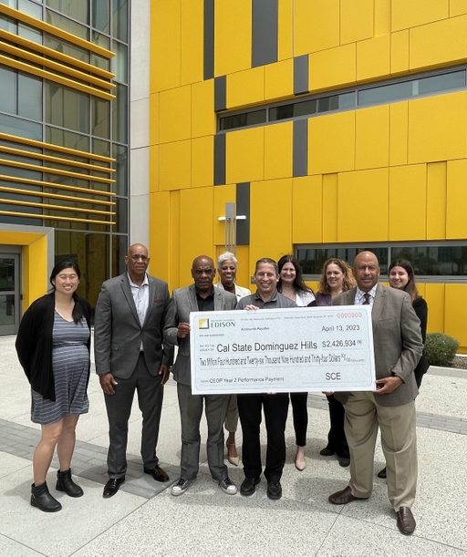 CSUDH+SCE+rebate+check+group+shot cover