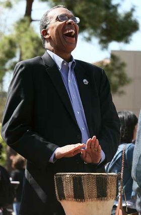 Peace Corps director hits the drums