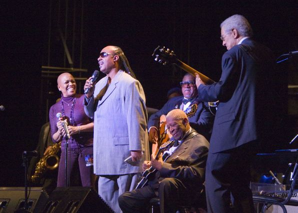 Dee Dee Bridgewater, Stevie Wonder and B.B. King perform with Kenny Burrell