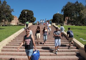 UCLA students on Janss Steps