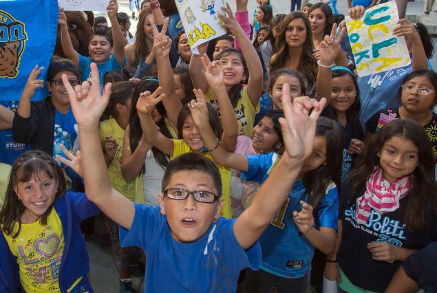 Volunteer Day at Leo Politi