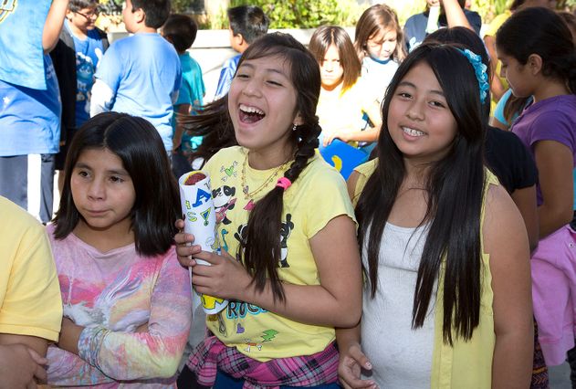 Volunteer Day at Leo Politi