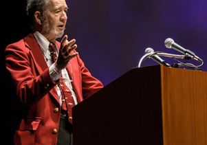Jared Diamond at podium