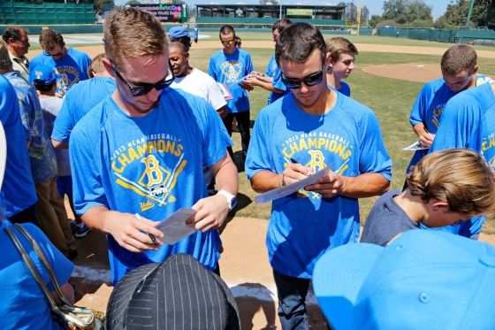 cws-celeb-autographs-dual-prv