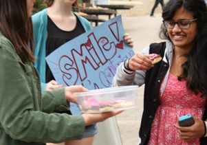 Free cookies on Bruin Walk