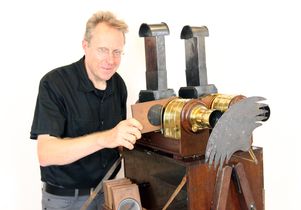 Erkki Huhtamo and his magic lantern