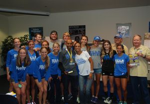 Meb Keflezighi with the UCLA Cross Country team