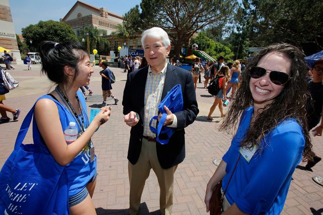 Chancellor Block at Thank UCLA Day