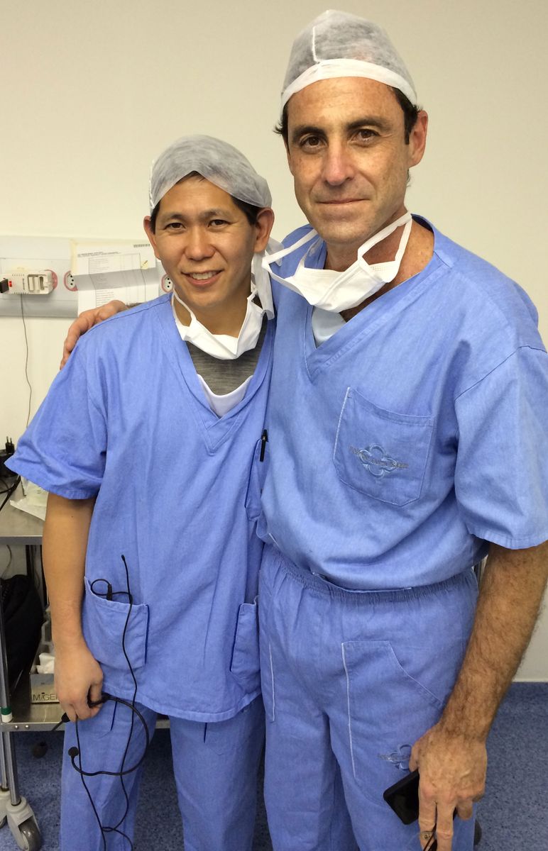Photo UCLA surgeon Dr. David Chen (left) and Dr. Sergio Roll of Sao