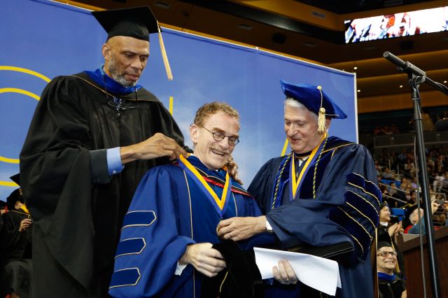 Randy Schekman and UCLA Medal