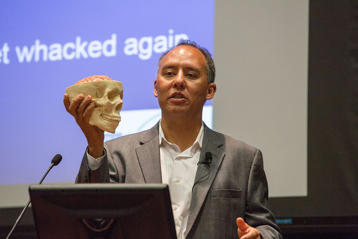 Dr. Christopher Giza