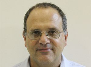 Shimon Weiss