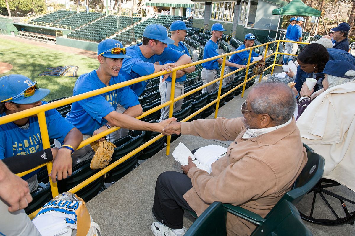 UCLA baseball team meets veterans