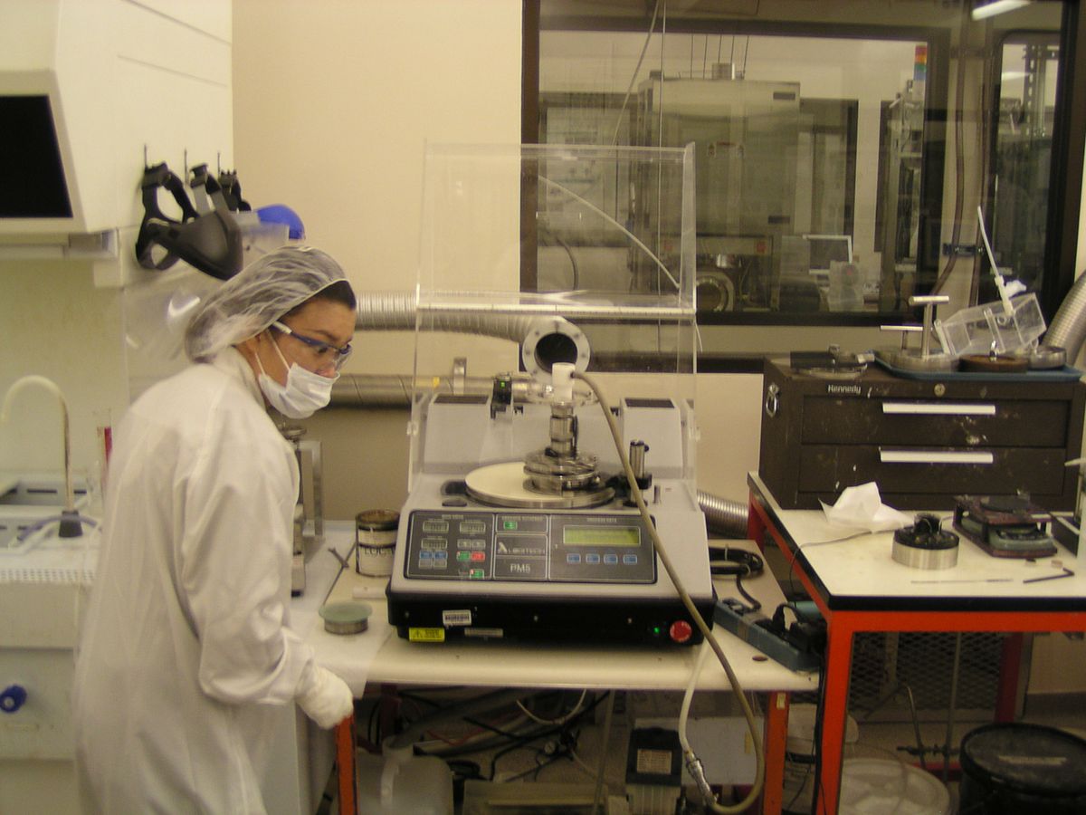 CNSI clean room