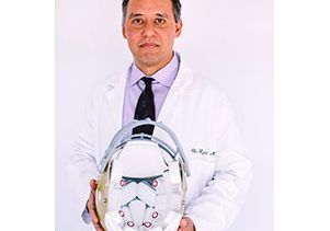 Dr. Christopher Giza