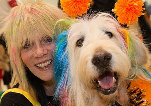 Volunteers from the UCLA People-Animal Connection