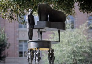Duke Ellington sculpture