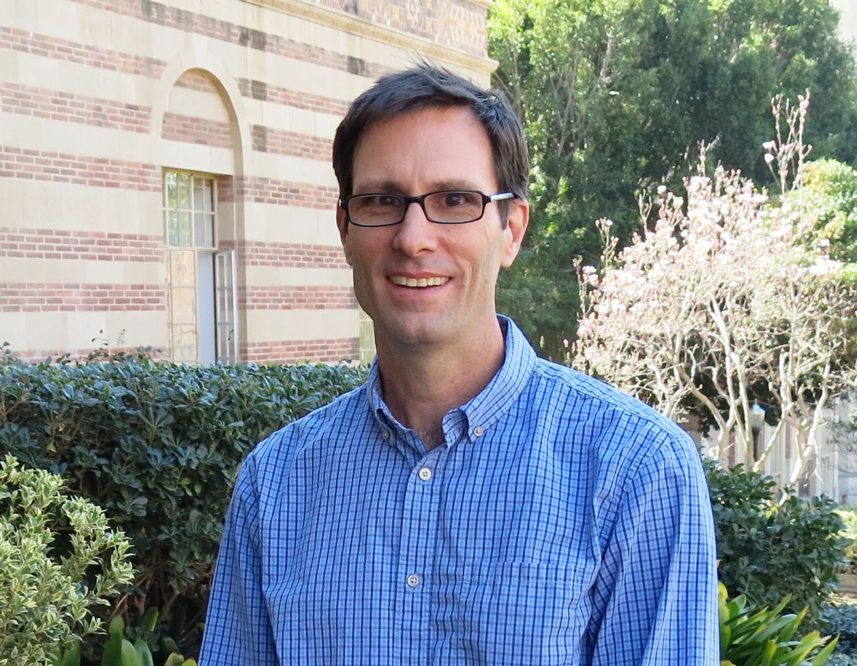 William Sandoval receives NSF grant to improve science education UCLA