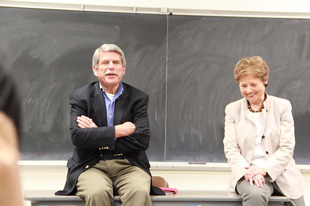 Zev Yaroslavsky with students