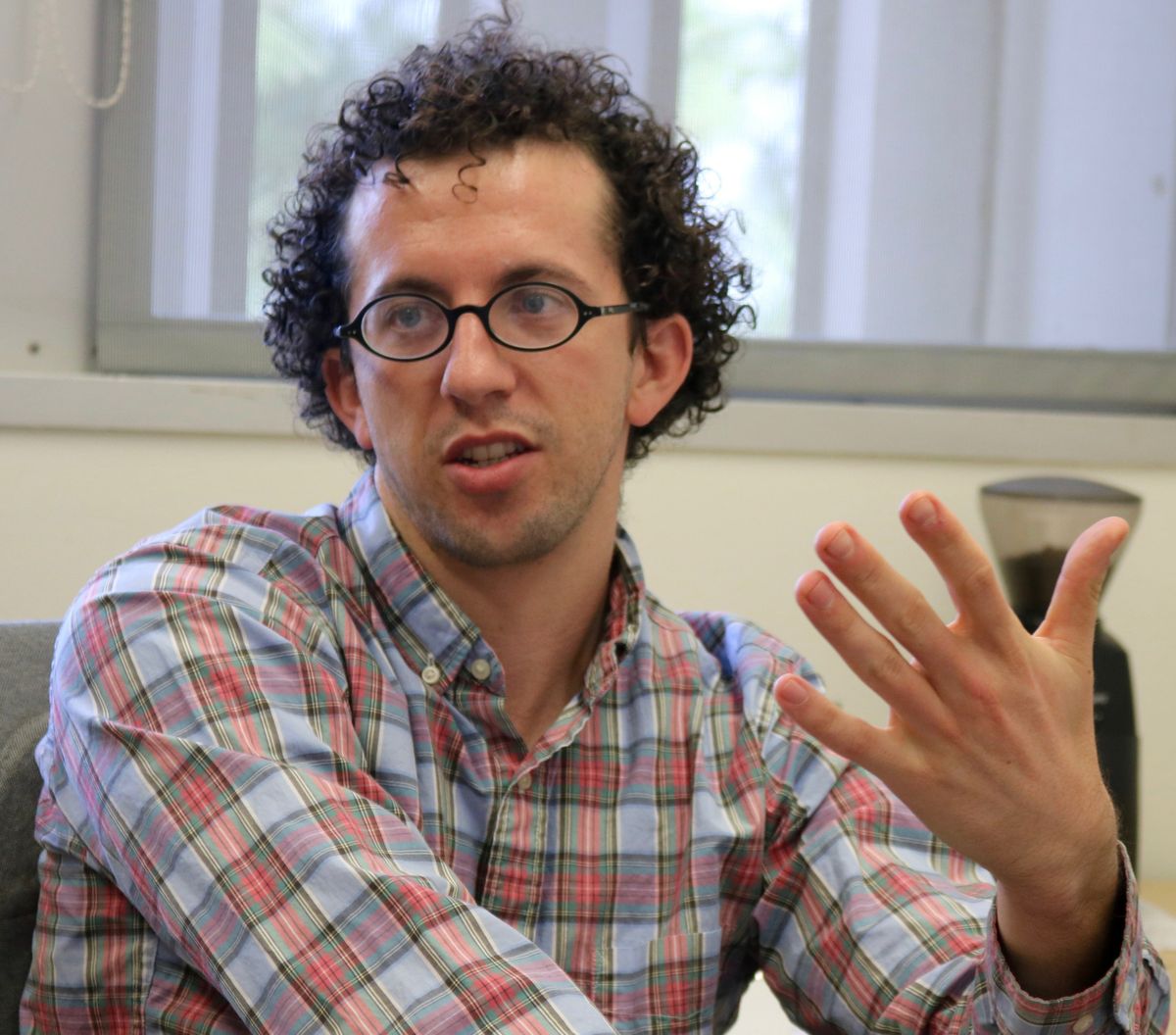 Zachary Steinert-Threlkeld - 1