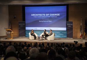 Maria Shriver, Lauren and Seth Rogen