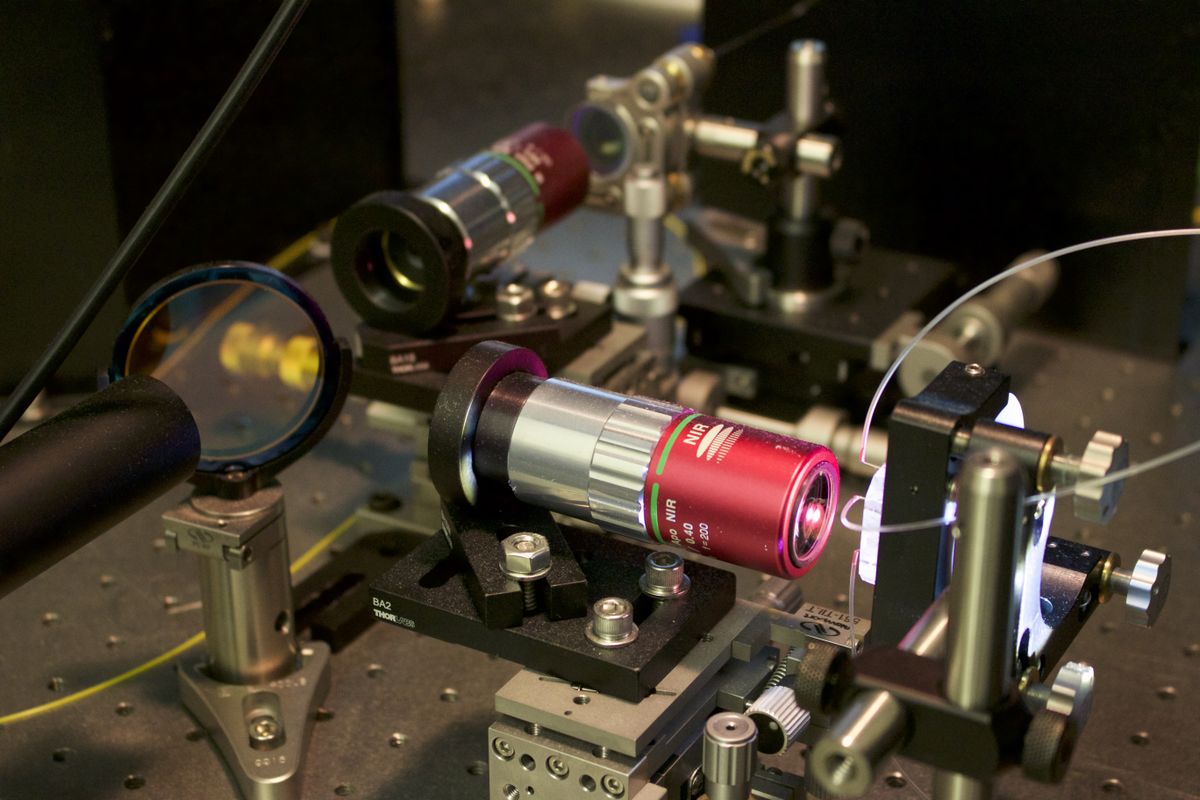 Photonic time stretch microscope