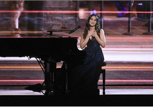 sara-bareilles-kennedy-center-honors_mid.CBS